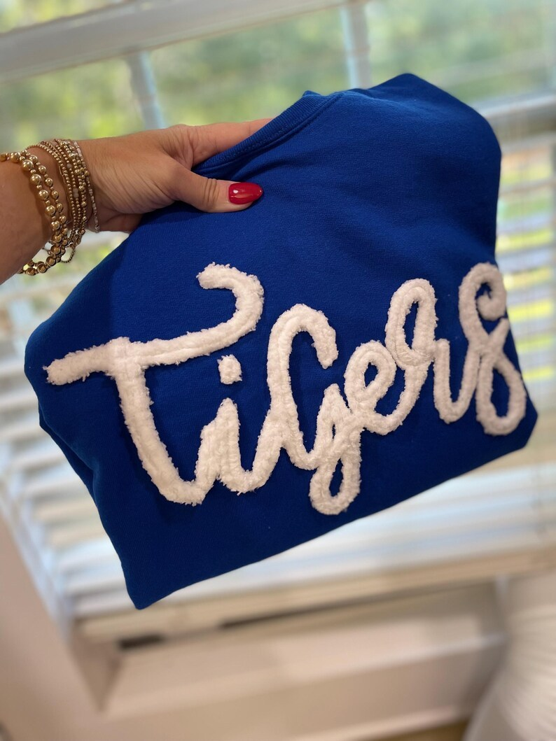 Team Sport Sweatshirt, Yarn embroidered sweatshirt, spirit shirt, Tigers Sweatshirt, 3D embroidery, Mascot Team Top