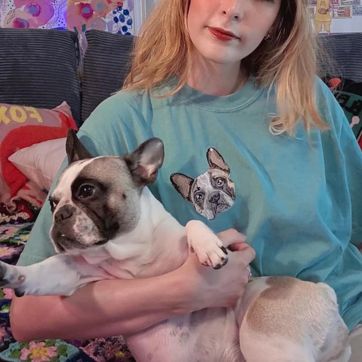🐶🐱 Custom Pet Portrait Embroidered T-shirt / Sweatshirt